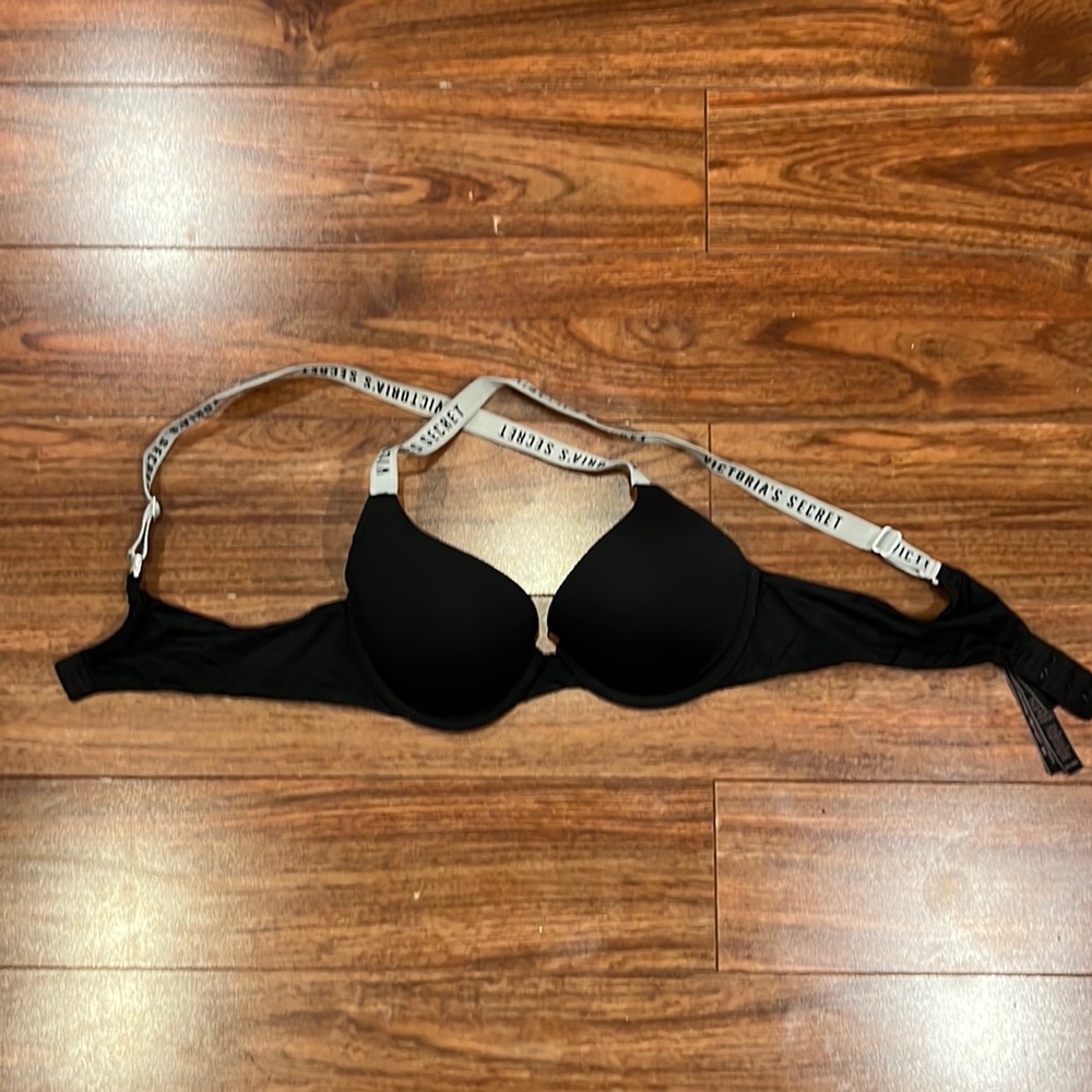 Victoria’s Secret push up bra